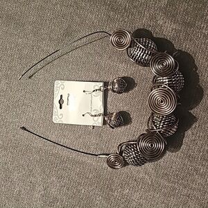 Big ball necklace with matching earrings